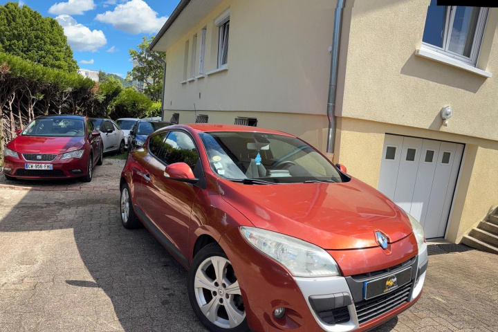 RENAULT MEGANE III COUPE